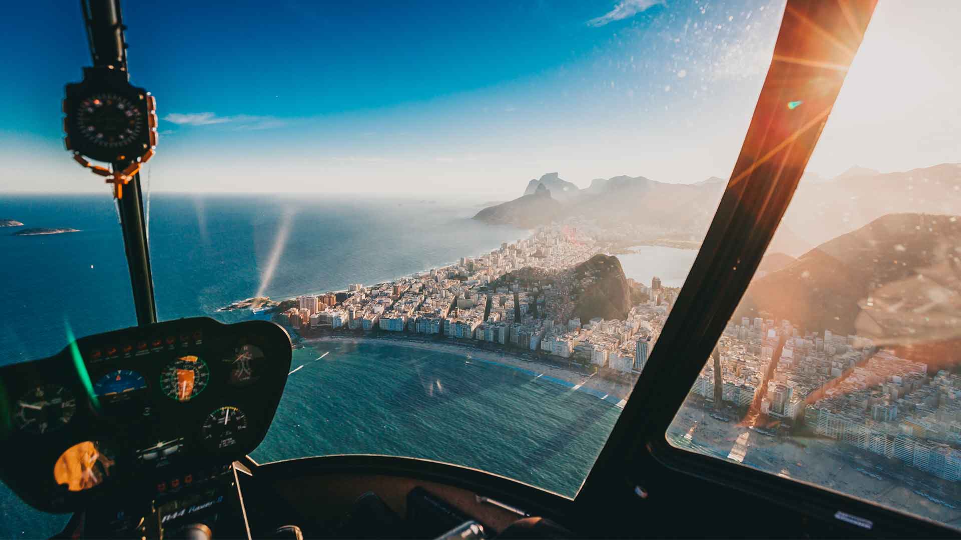 Passeio de Helicóptero no Rio de Janeiro - Voo 60 Minutos