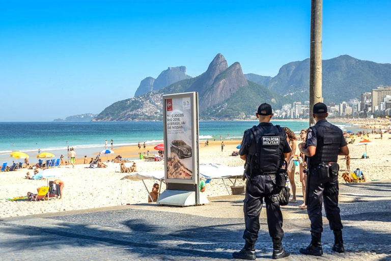 Como passear com segurança no Rio de Janeiro? 4FLY RJ
