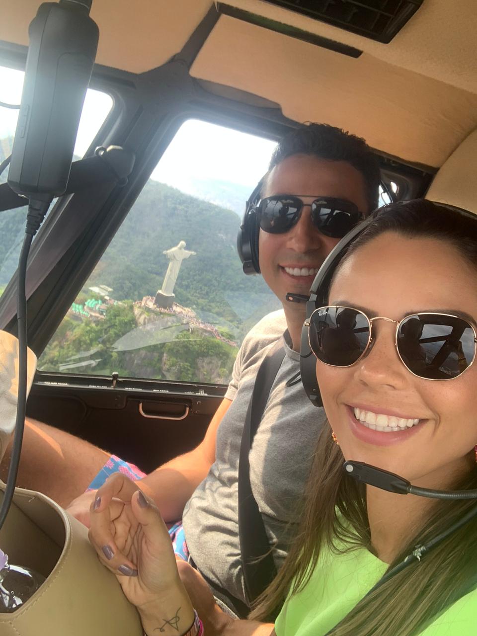 Passeio de Helicóptero romântico no Rio de Janeiro - 4fly