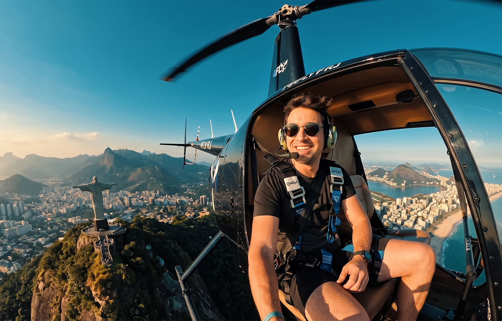 Passeio de Helicóptero Sem Portas – Doors Off - Doors Off Helicopter Tour - Paseo en helicóptero sin puertas – Doors Off - Passeio de Helicóptero Rio de Janeiro - 4Fly RJ - Helicopter Tour Rio de Janeiro - Paseo en Helicóptero Río de Janeiro - 30 Minutos
